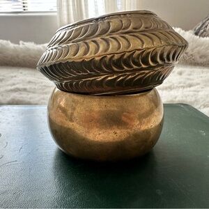 Vintage Brass Bangle Set. Great Vintage Condition